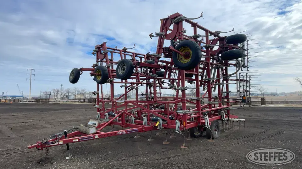 Wil-Rich Excel Field Cultivator