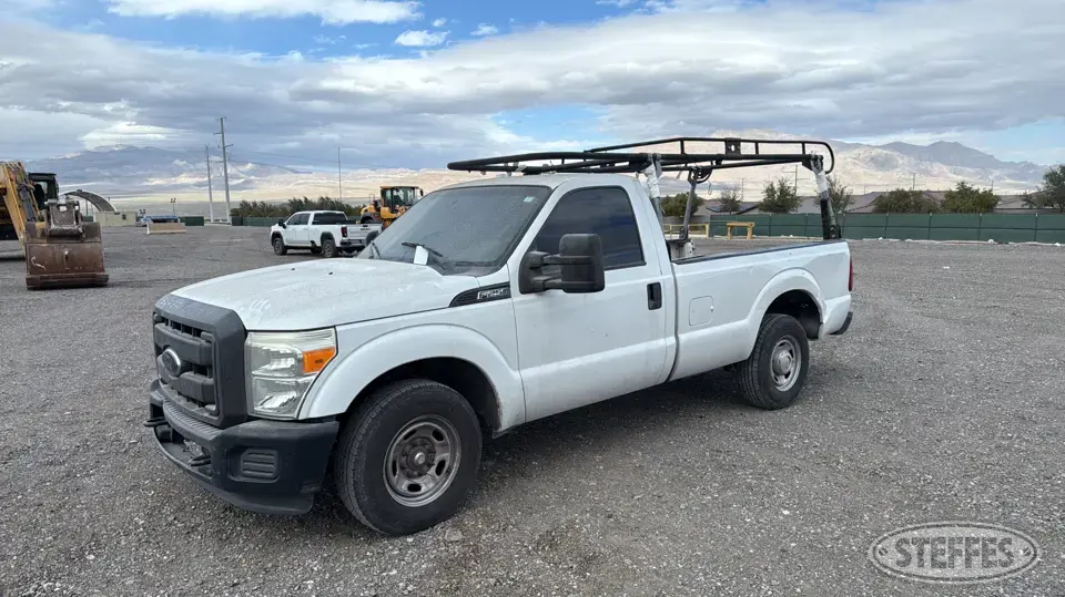 2015 Ford Super Duty F-250 3 Quarter Ton Pickup