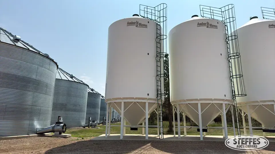 Amber Waves 1640 Hopper Bin