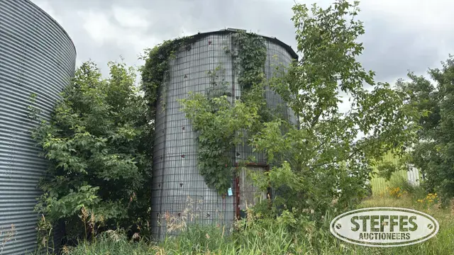 Corn crib