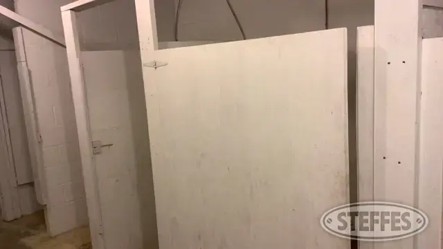 (9) Toilets & Toilet Paper Dispensers