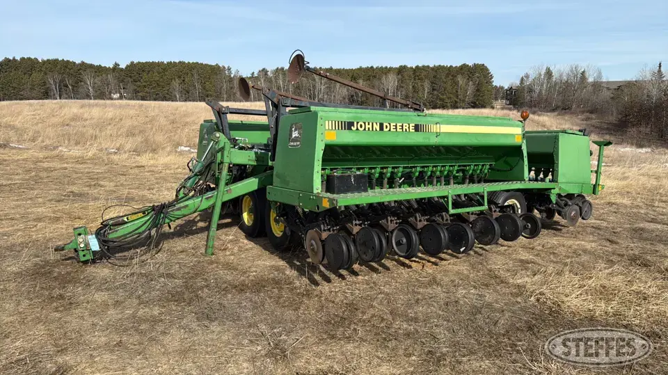 John Deere 455 Press Drill
