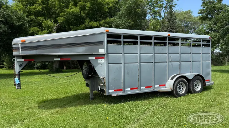 1998 S&S Dura-Line Gooseneck Livestock Trailer