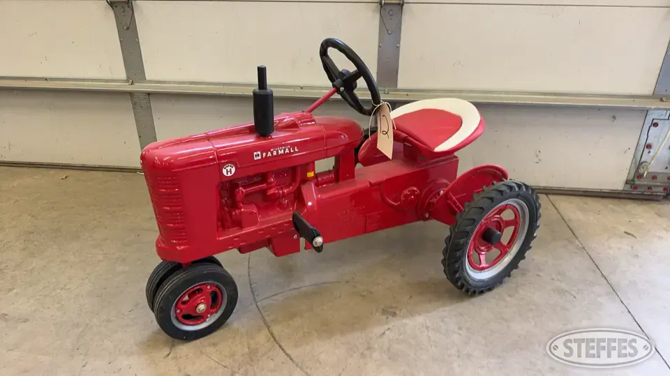 McCormick Farmall Super H Personal Property