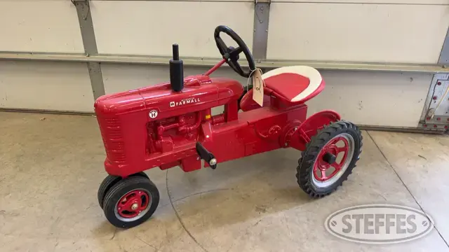 McCormick Farmall Super H
