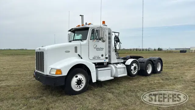 2000 Peterbilt 385