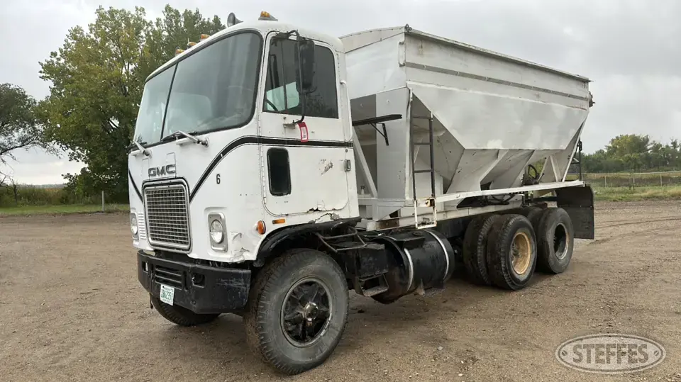 1971 GMC Cab and Chassis Truck