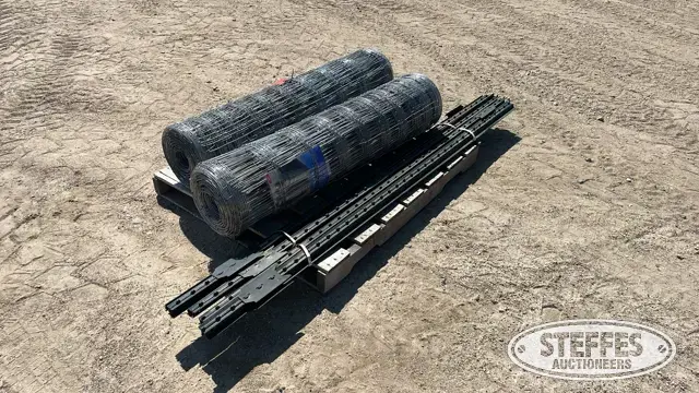 (2) Fence rolls & (10) T-posts