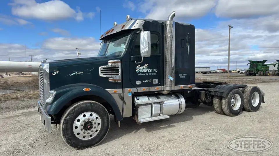 2017 Freightliner Coronado 122SD Conventional Truck with Sleeper
