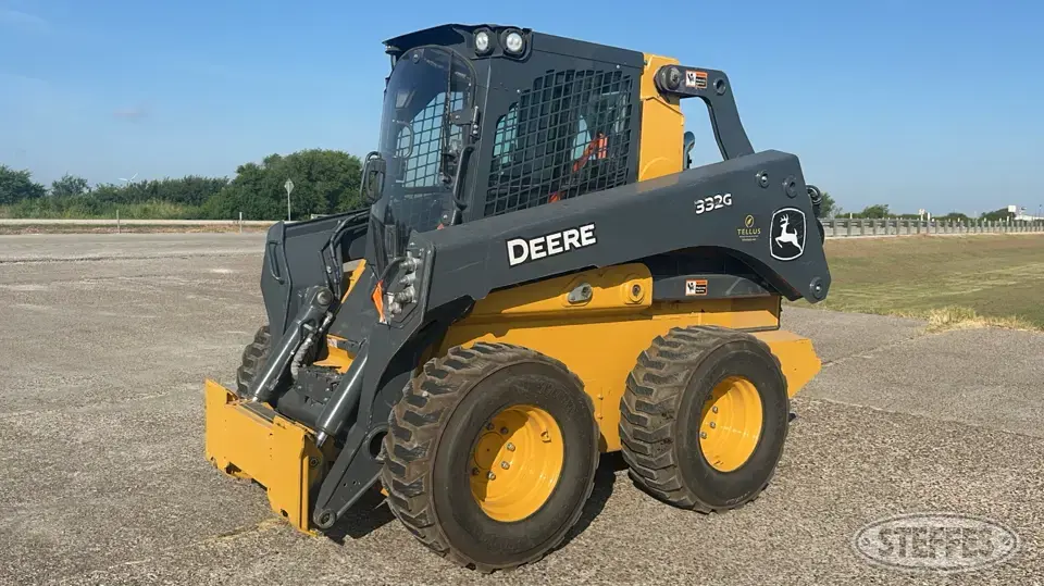 2022 Deere 332G Wheeled Skid Steer