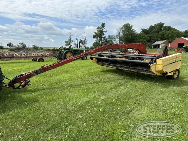 New Holland 2324
