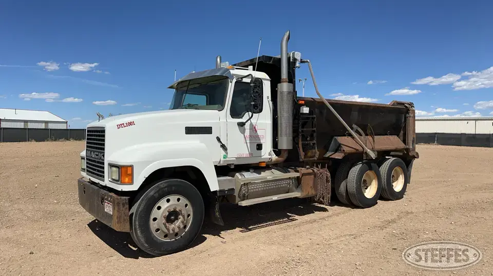2007 Mack CHN613 Dump Truck