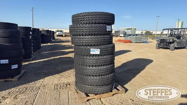 (8) Invovic FM557 11R24.5 tires