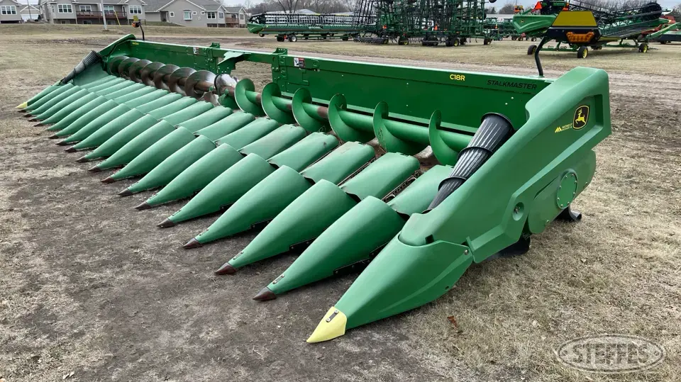 2022 John Deere C18R Corn Head