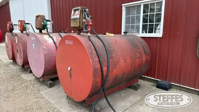 550 gal. fuel tank