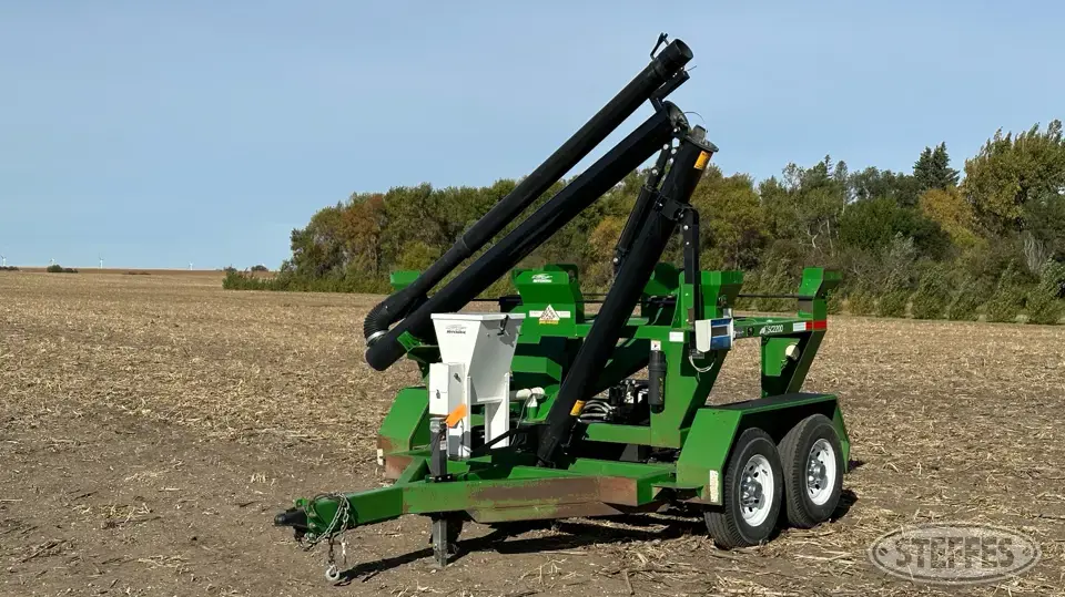 HitchDoc SC2200 Box Seed Tender Trailer