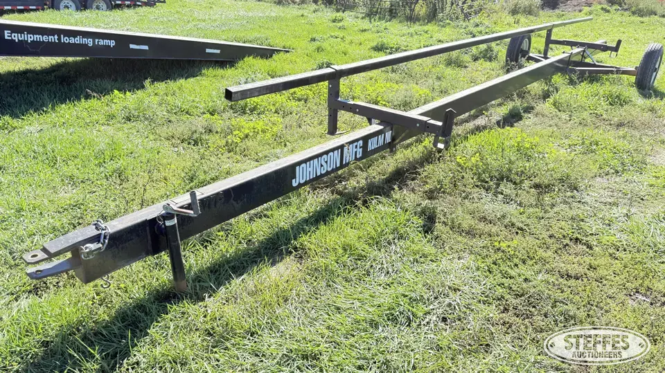 Johnson Mfg. single axle header trailer