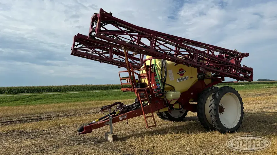 Hardi Commander CM1500 Pull-Type Sprayer