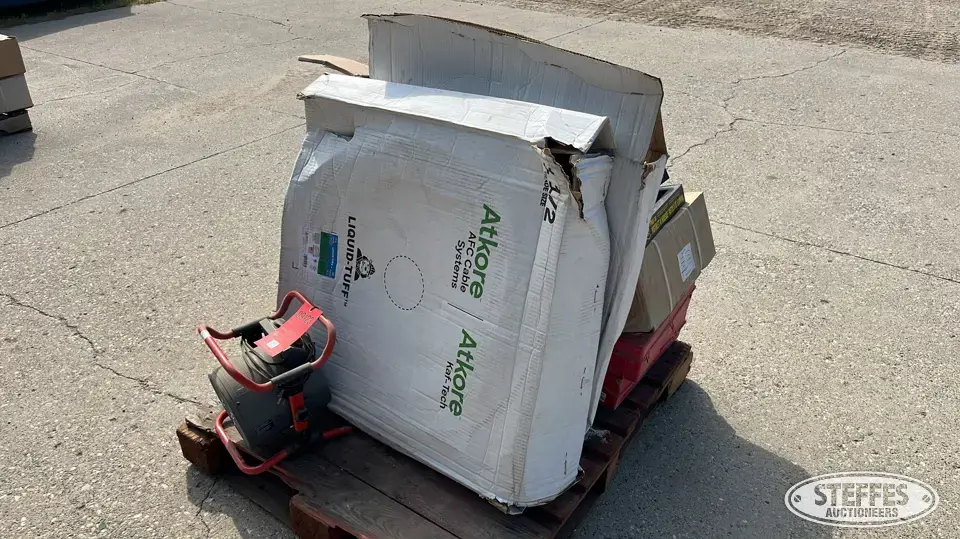 Pallet of power tools Shop Equipment-Other