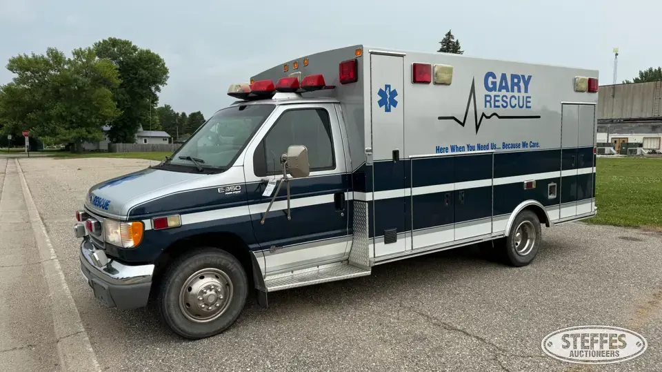 1997 Ford E-350 Specialty Truck