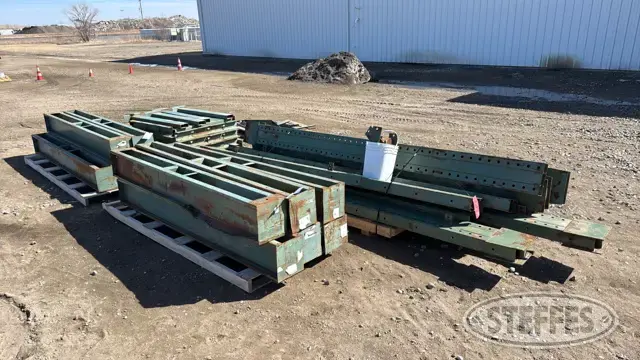 Industrial pallet racking