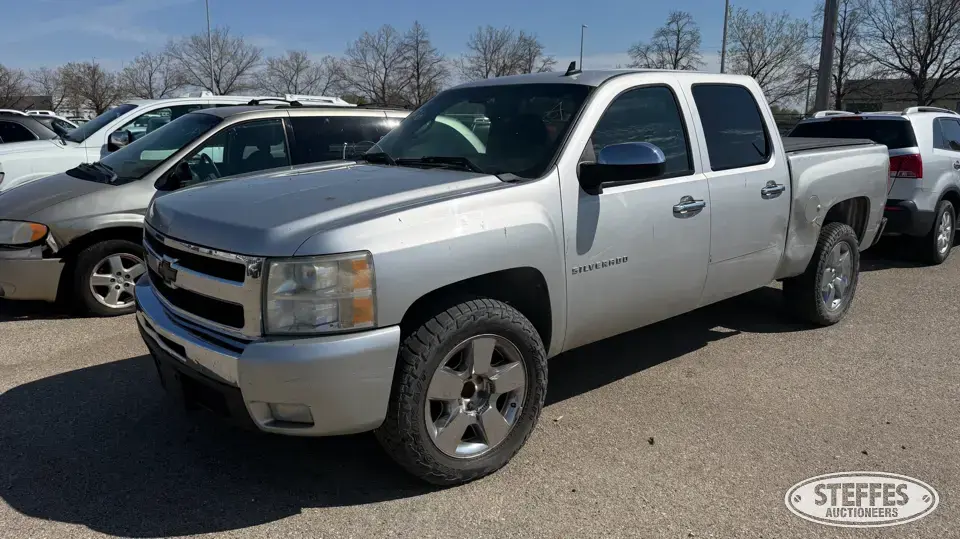 2011 Chevrolet Silverado 1500 LT Half Ton Pickup