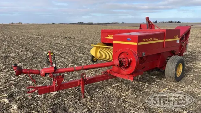 New Holland 570
