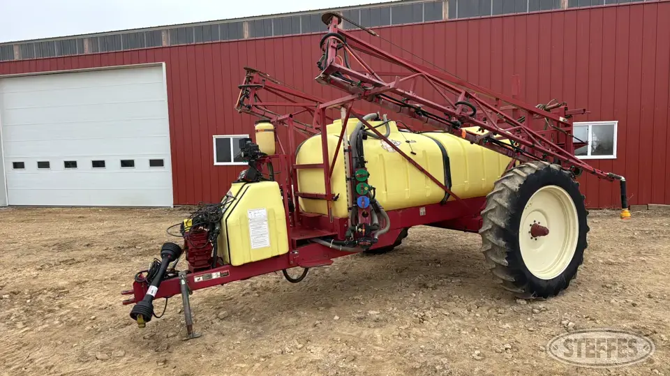 Hardi Navigator 1000 Pull-Type Sprayer