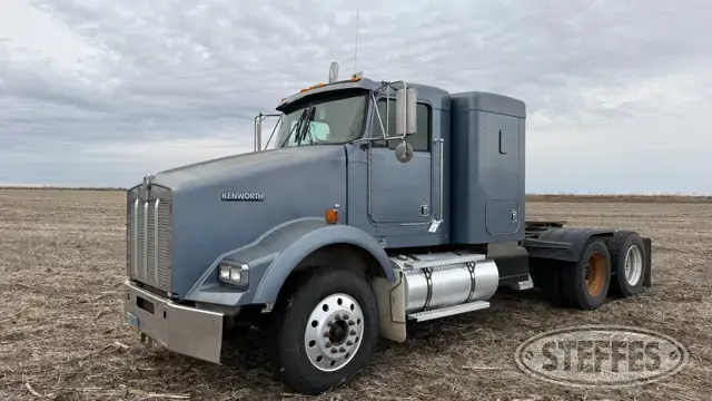 1999 Kenworth T800