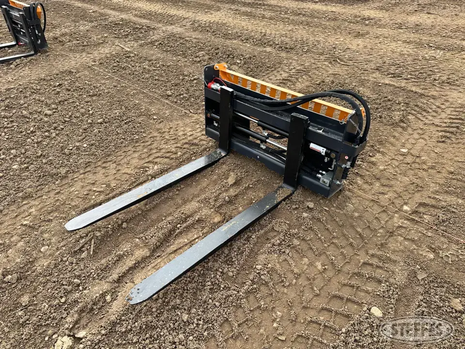 2023 Wolverine PFA-11-3300G Skid Steer Fork