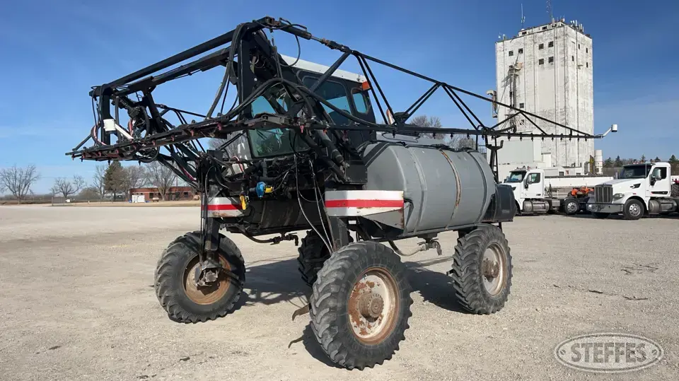1995 Hagie 284 Self-Propelled Sprayer