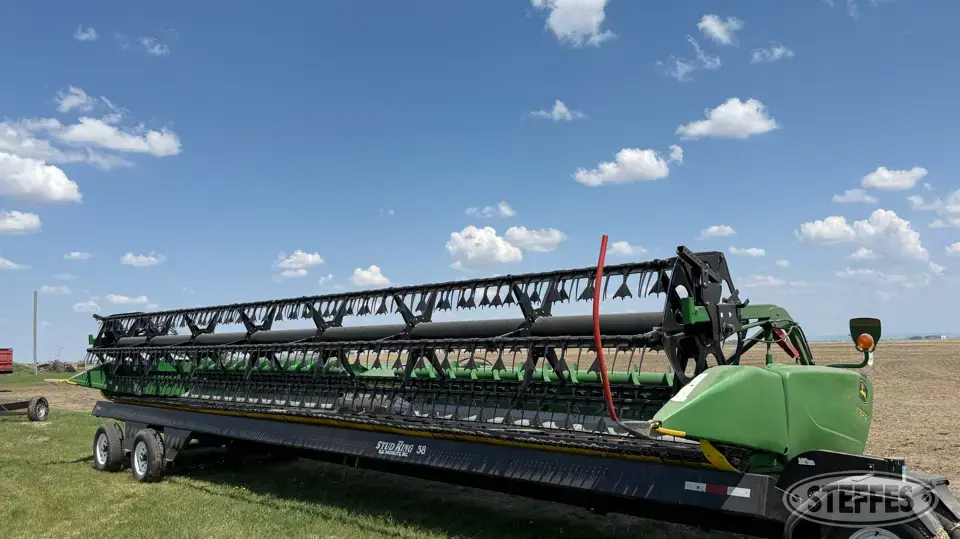 2013 John Deere 635FD Draper Head