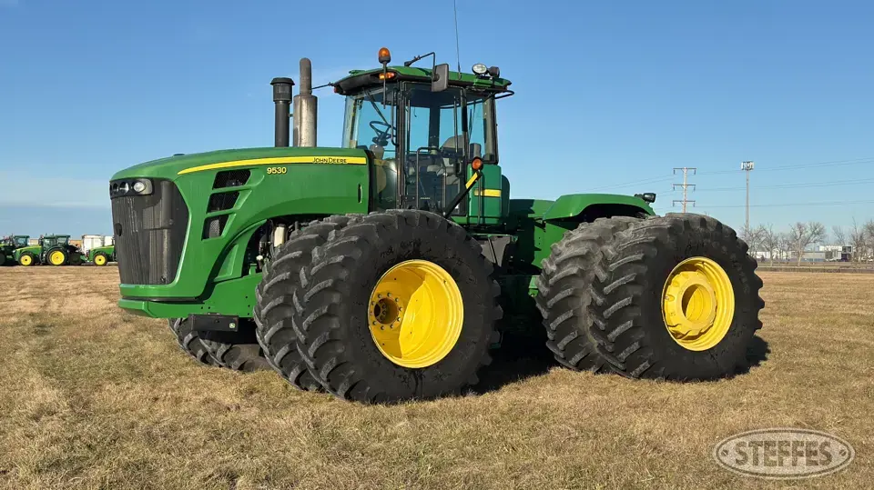2011 John Deere 9530 4WD Tractor