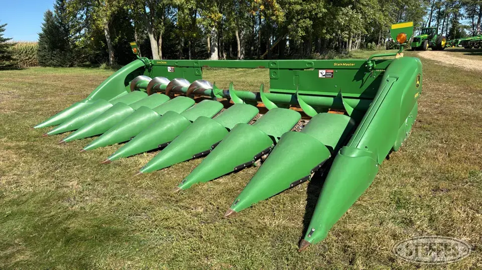 2015 John Deere 608C Corn Head