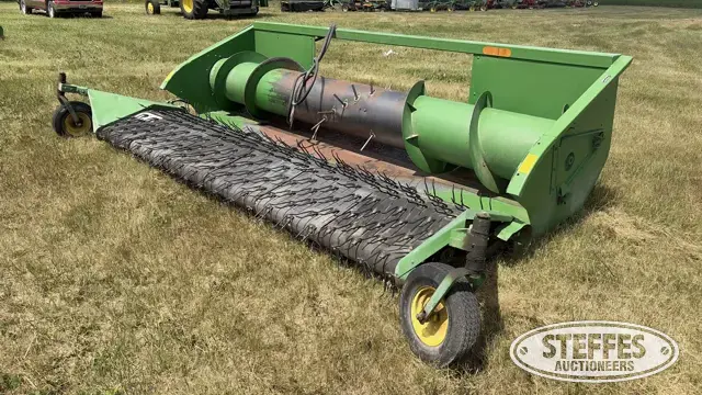 1980 John Deere 212