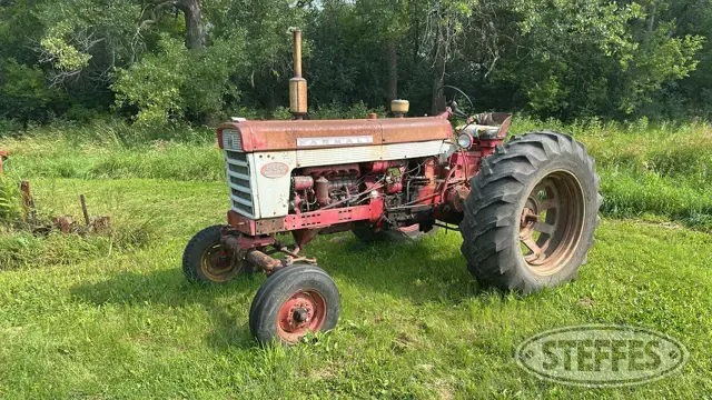 1960 Farmall 560
