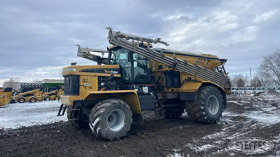 2015 TerraGator TG8400BP2 Self-Propelled Dry Applicators-Spreaders-Floater