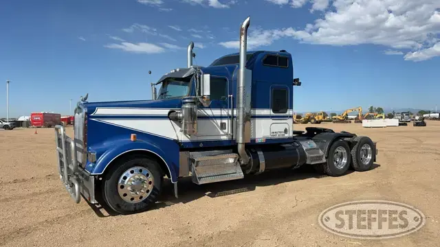 1998 Kenworth W900