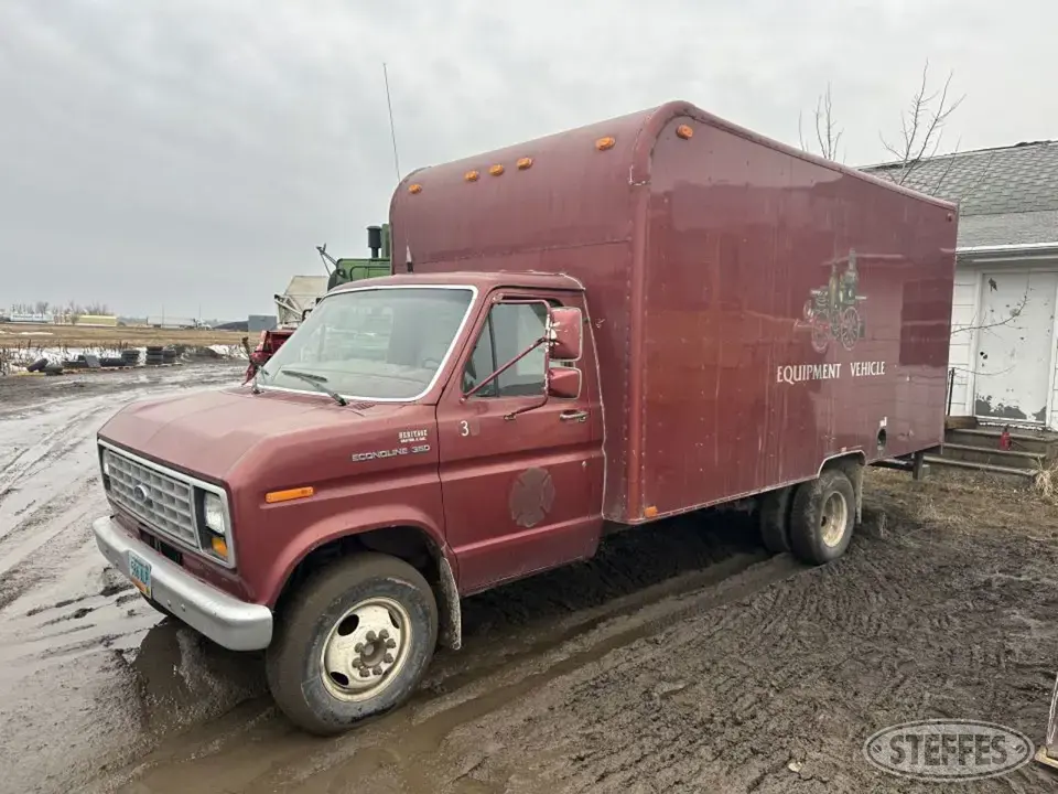 1985 Ford E350 Van Truck
