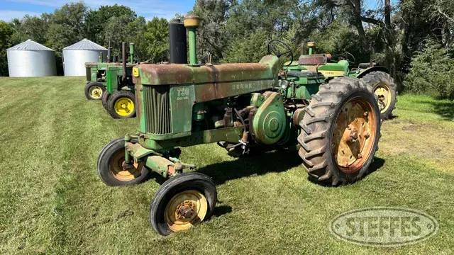 1959 John Deere 730