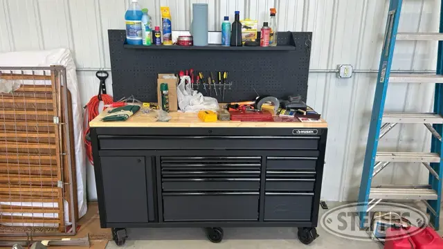 Husky tool chest w/workbench top
