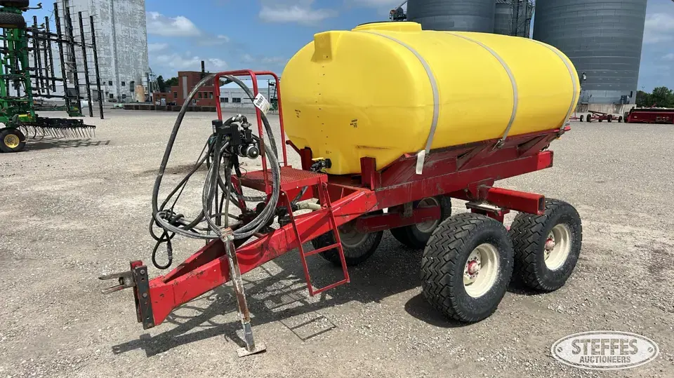 Pull-behind fertilizer trailer Chem-Fert Accessories-Other