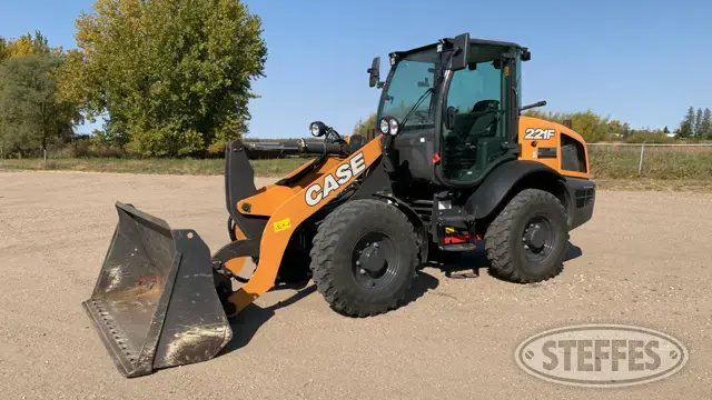 2021 Case 221F