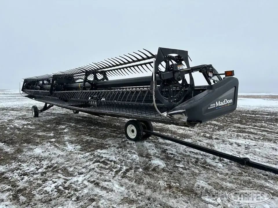 2010 MacDon FD70 Draper Head