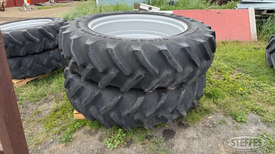(2) Goodyear Super Traction Radial 480/80R46 tires Tractor-Implement Tire
