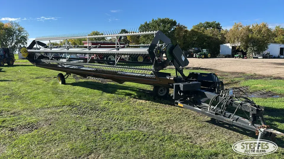 1996 Premier 1900 Pull-Type Swather