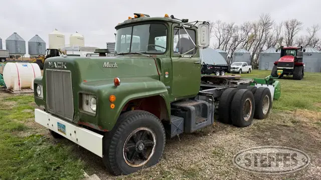 1973 Mack R-600