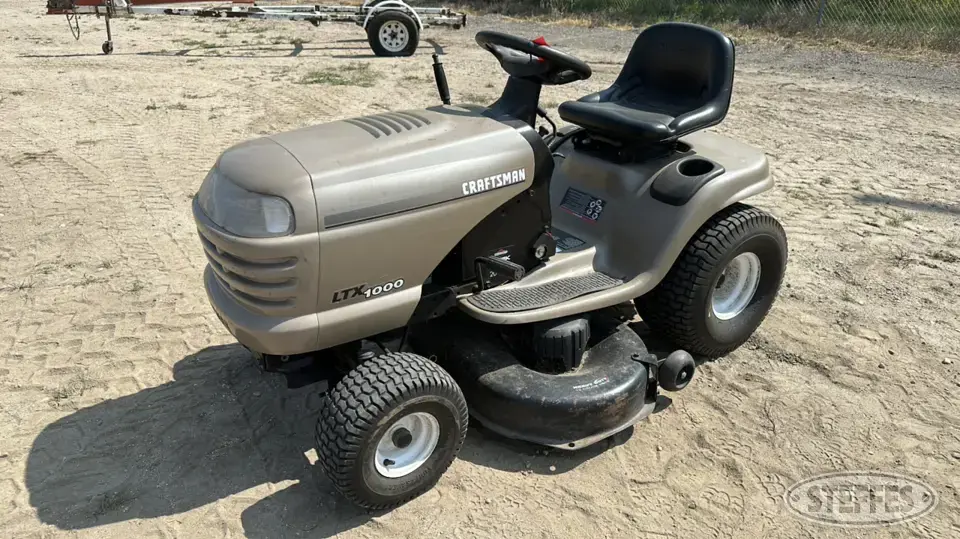 Craftsman LTX 1000 Lawn Tractor