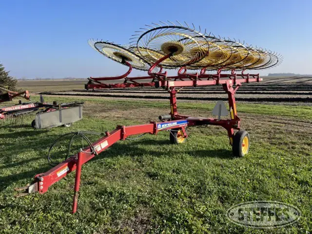 2015 New Holland Pro Cart 1225