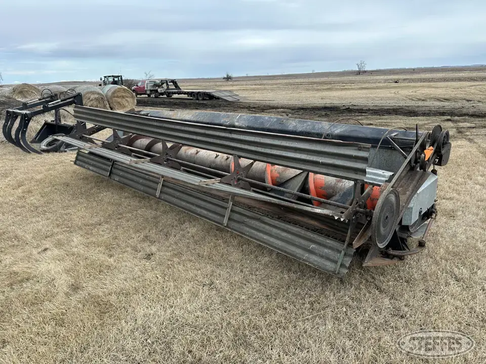 Gleaner LM18 Rigid Head